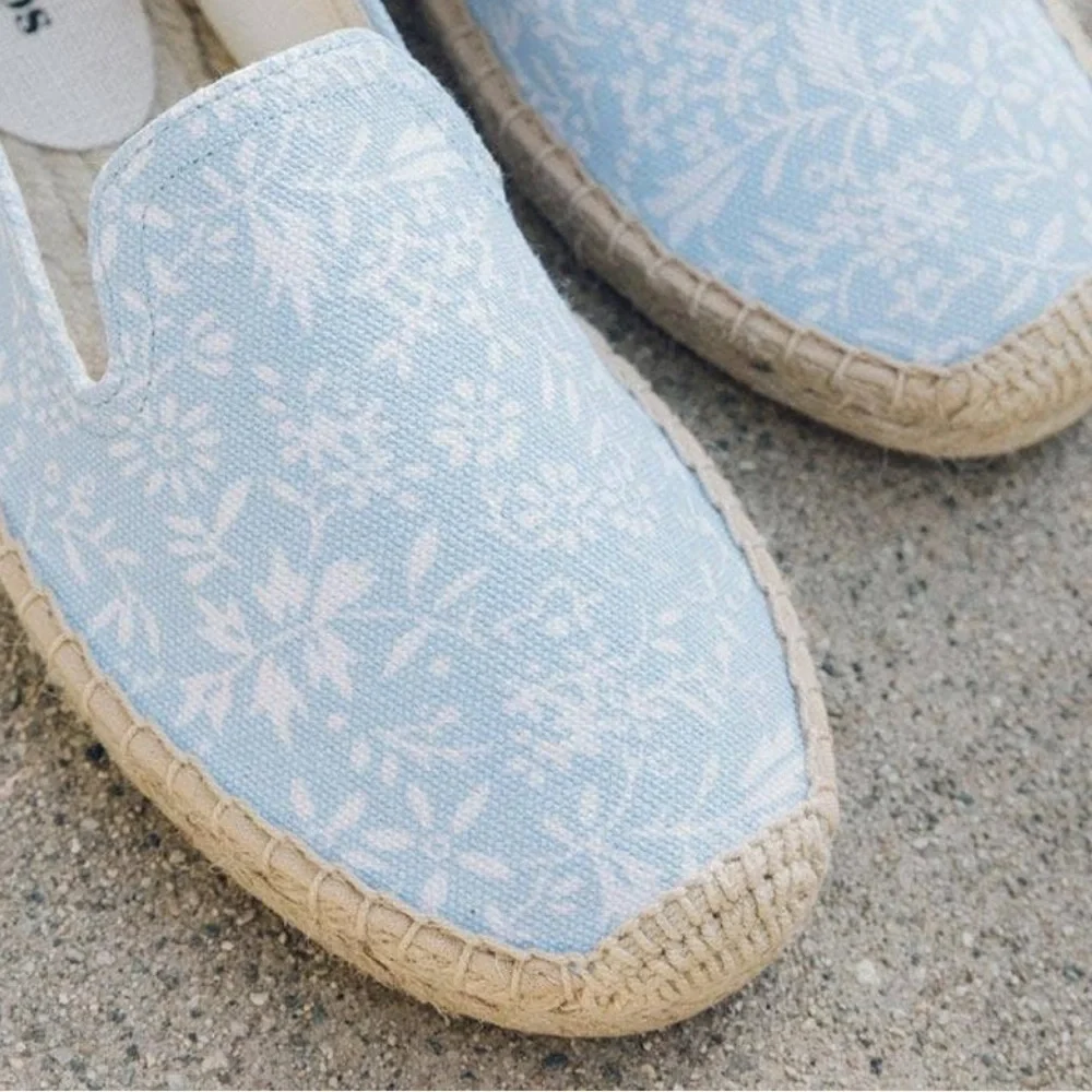 NWOT/NWOB Soludos Blue Bonnet Espadrilles Slip On Floral Flats Shoes Size 10